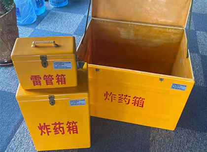老边玻璃雷管箱生产标准全解析：安全、性能与合规的基石