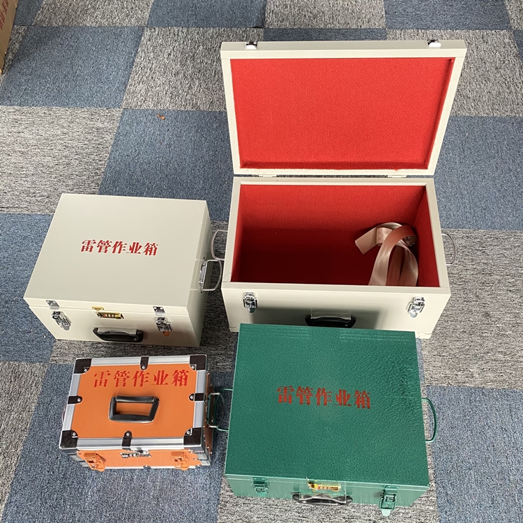 老边爆破工程作业箱如何选择？玻璃钢与传统材质的全面对比